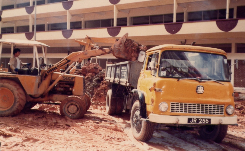 1976