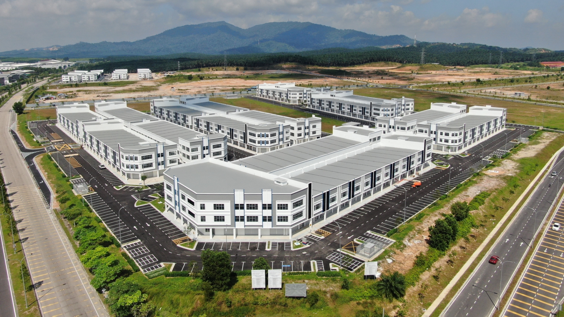 Busana Vervocity